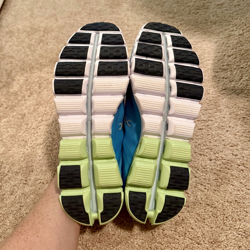 On Running Cloudflow Womens Low Top Sneakers in Niagara/Meadow 9 - Picture 6 of 9